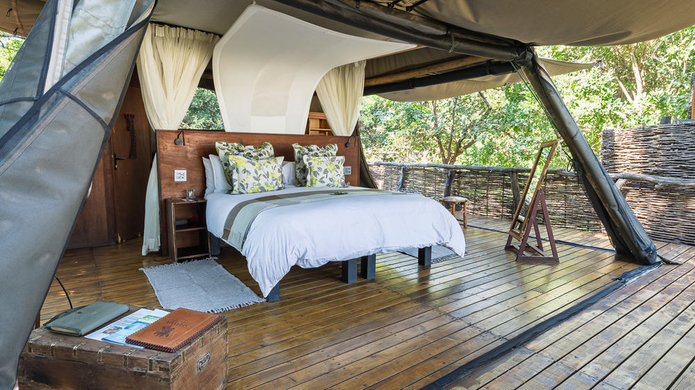 Shawa Luangwa Camp