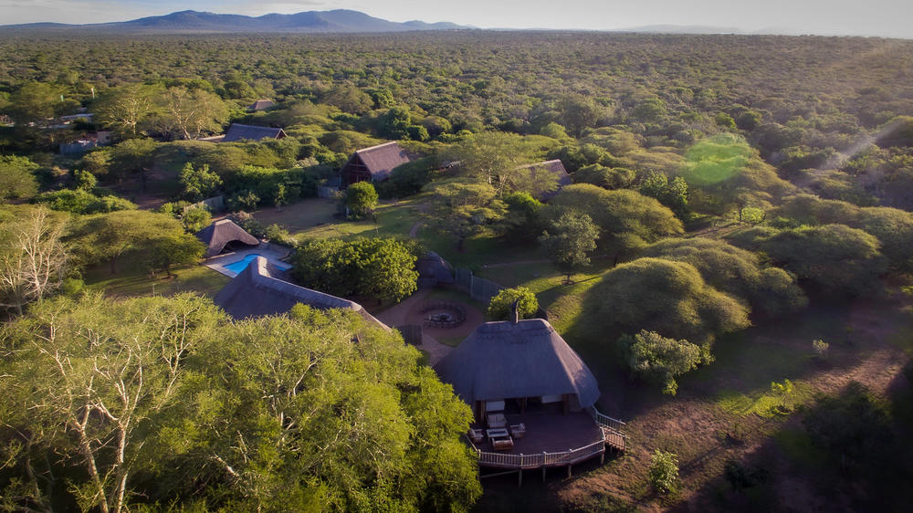 Rhino River Lodge