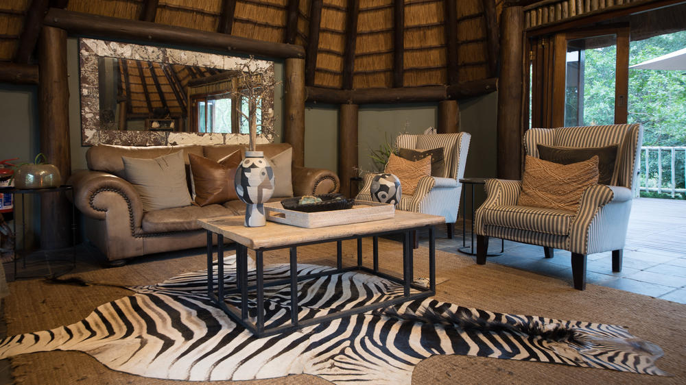Rhino River Lodge