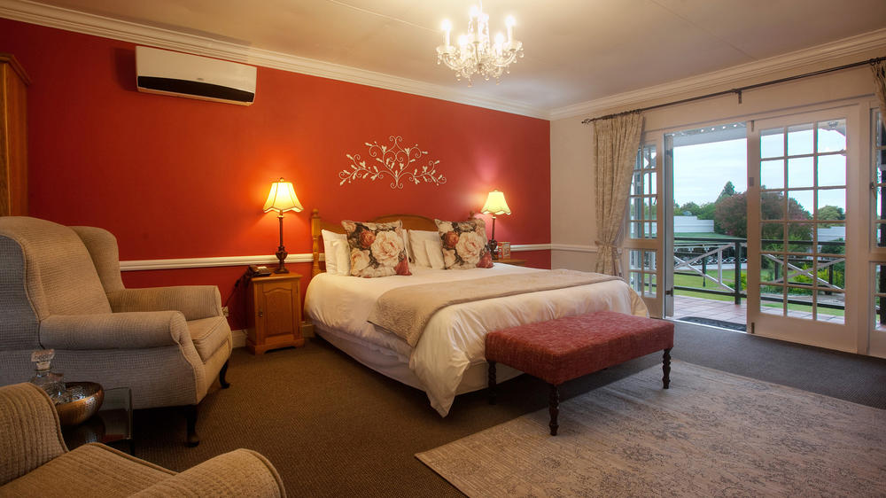 Tsitsikamma Village Inn