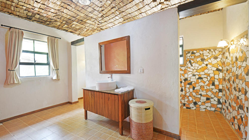 Mahogany Springs Lodge