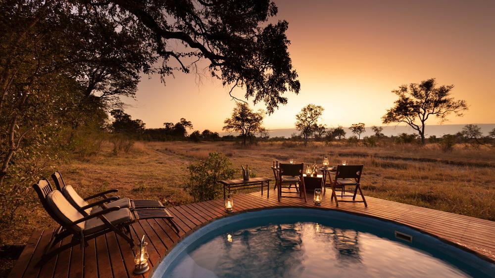 Selinda Explorers Camp