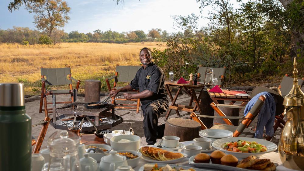 Selinda Explorers Camp