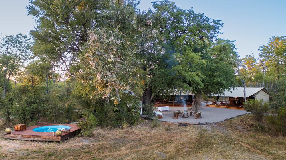 Selinda Explorers Camp