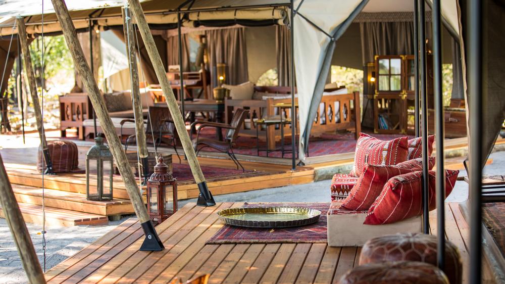 Selinda Explorers Camp