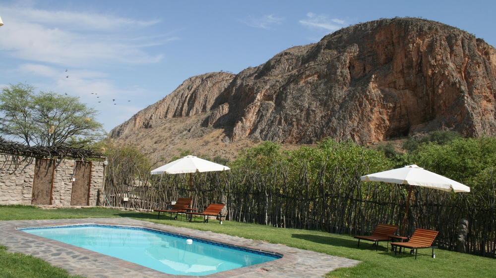 Khowarib Lodge and Safaris