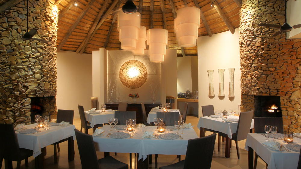 Nambiti Plains Private Game Lodge