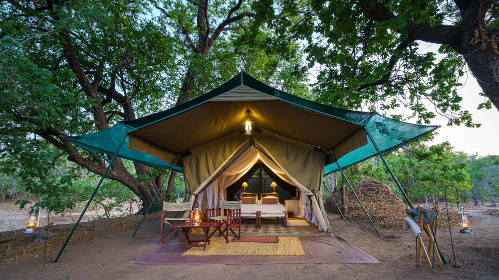 Zimbabwe, Zambia & Malawi - 11-day Safari & Sand - Private fly-in