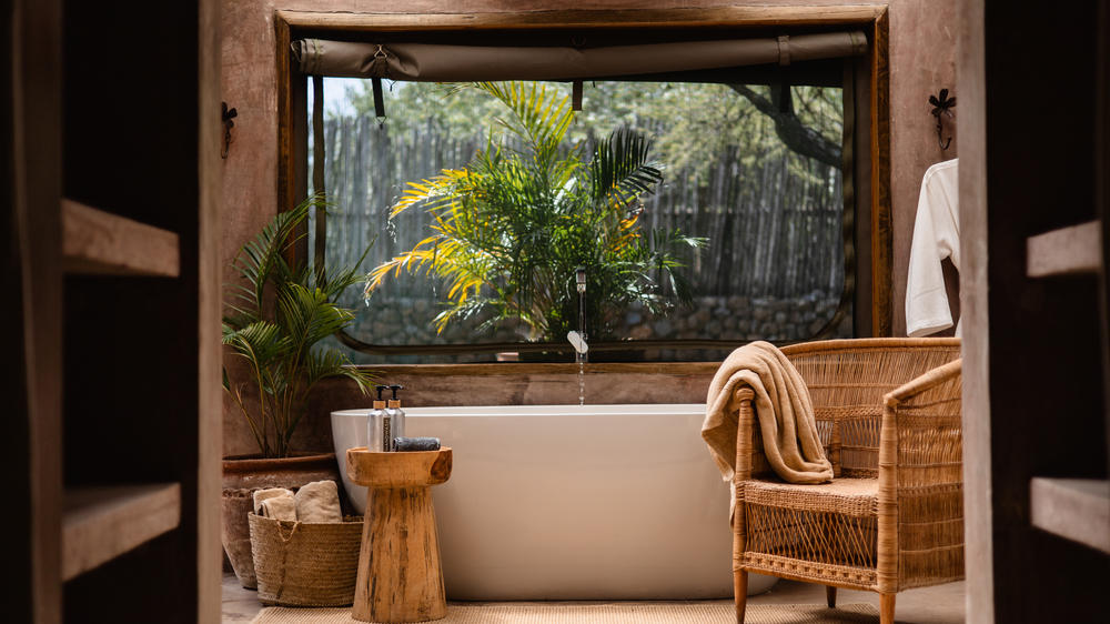 Hemingways River Camp Mara