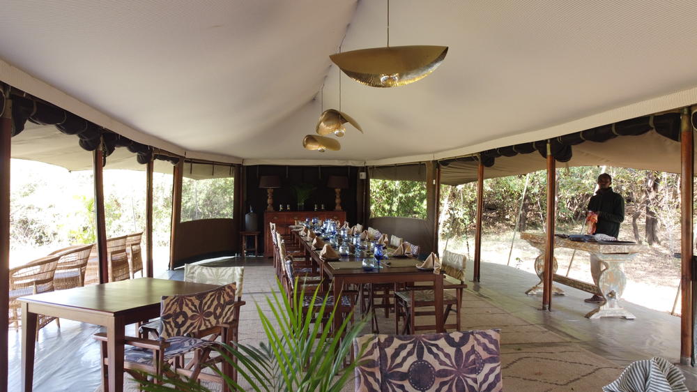 Hemingways River Camp Mara
