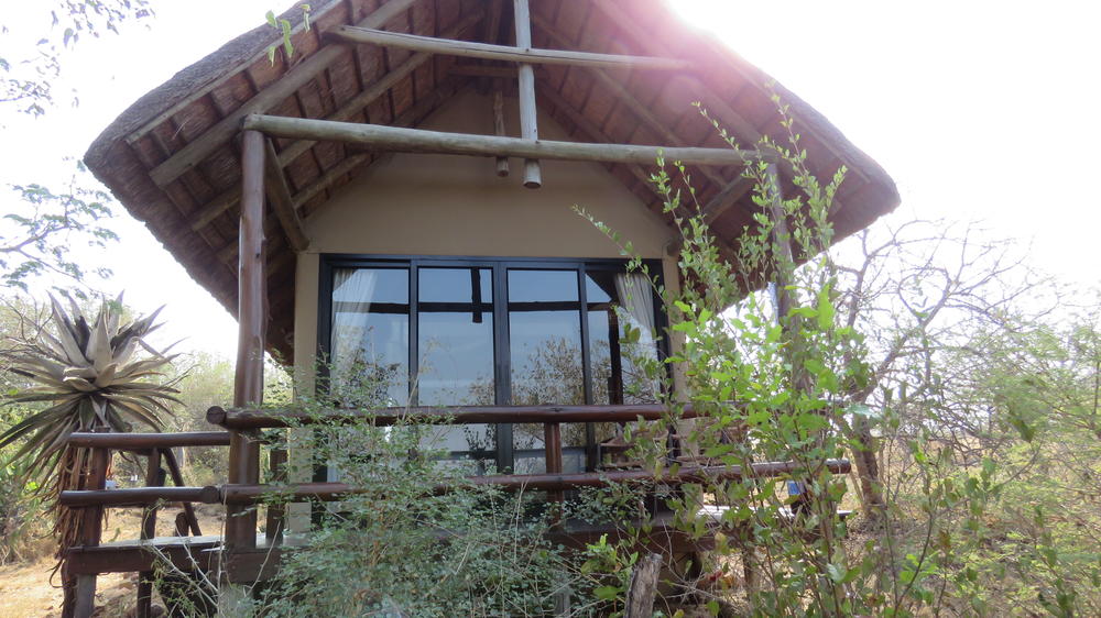 Sausage Tree Safari Camp