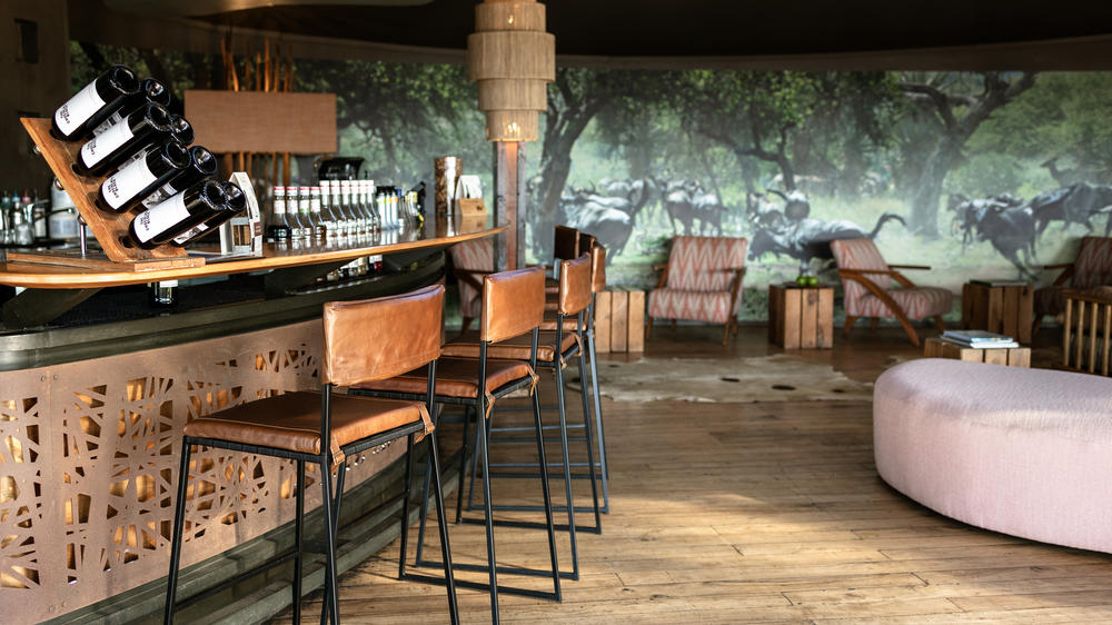 Rhino Ridge Safari Lodge