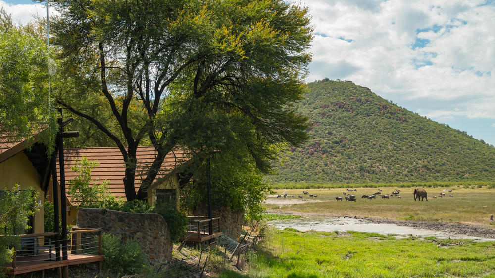 Tau Game Lodge