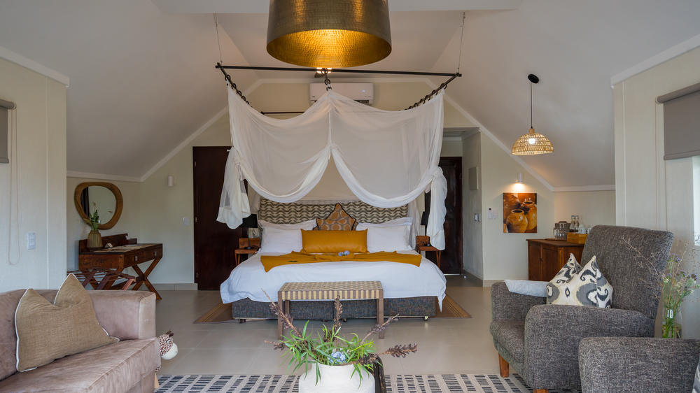 Tau Game Lodge