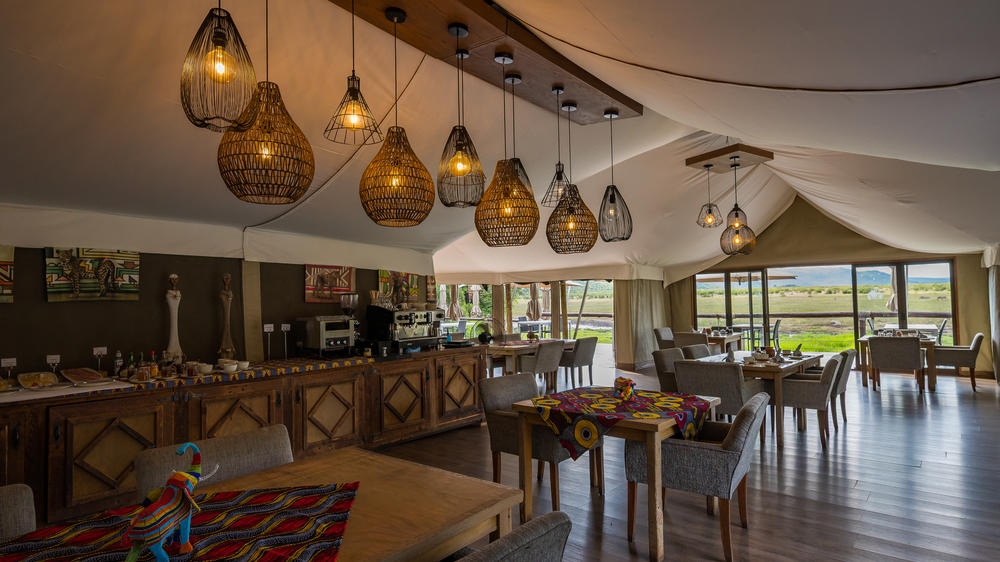 Tau Game Lodge