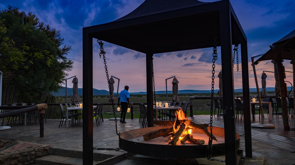 Tau Game Lodge