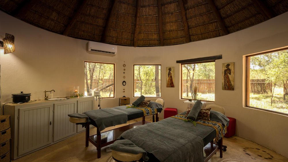 Tau Game Lodge