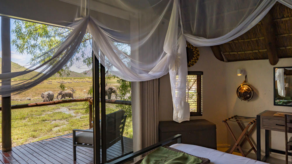 Tau Game Lodge