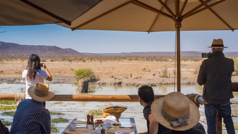 Tau Game Lodge