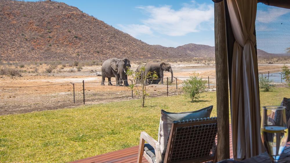 Tau Game Lodge