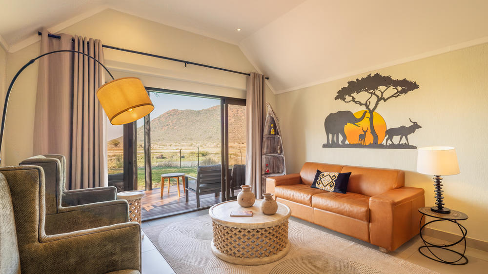 Tau Game Lodge