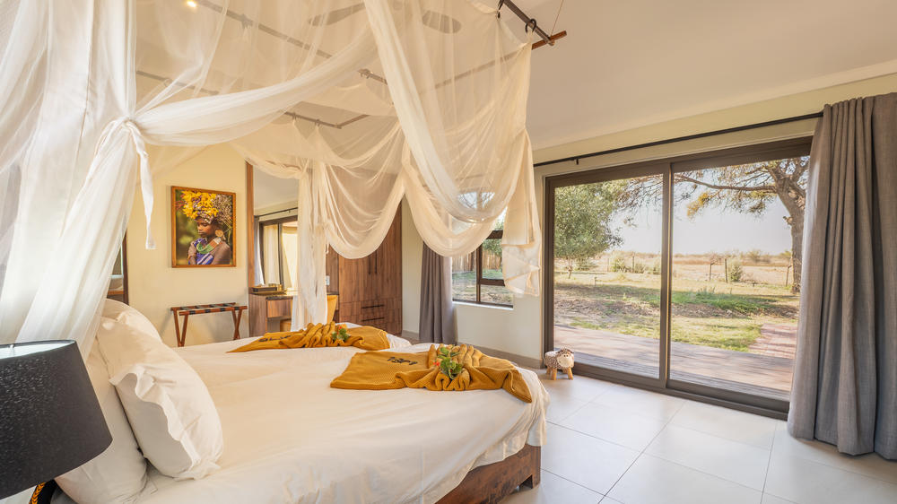 Tau Game Lodge