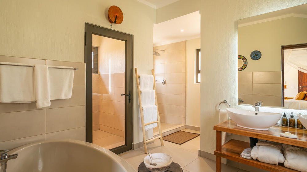Tau Game Lodge
