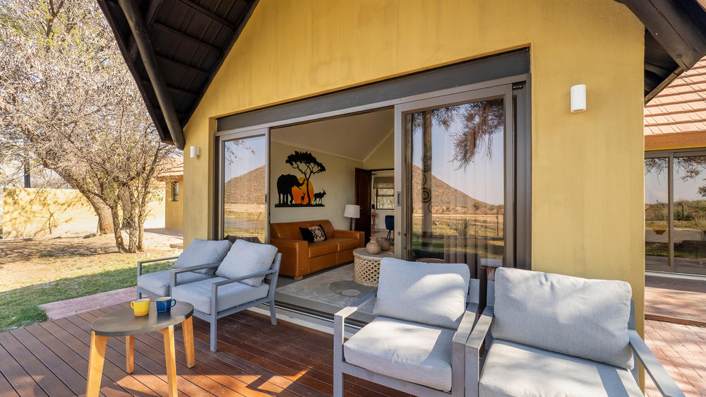 Tau Game Lodge