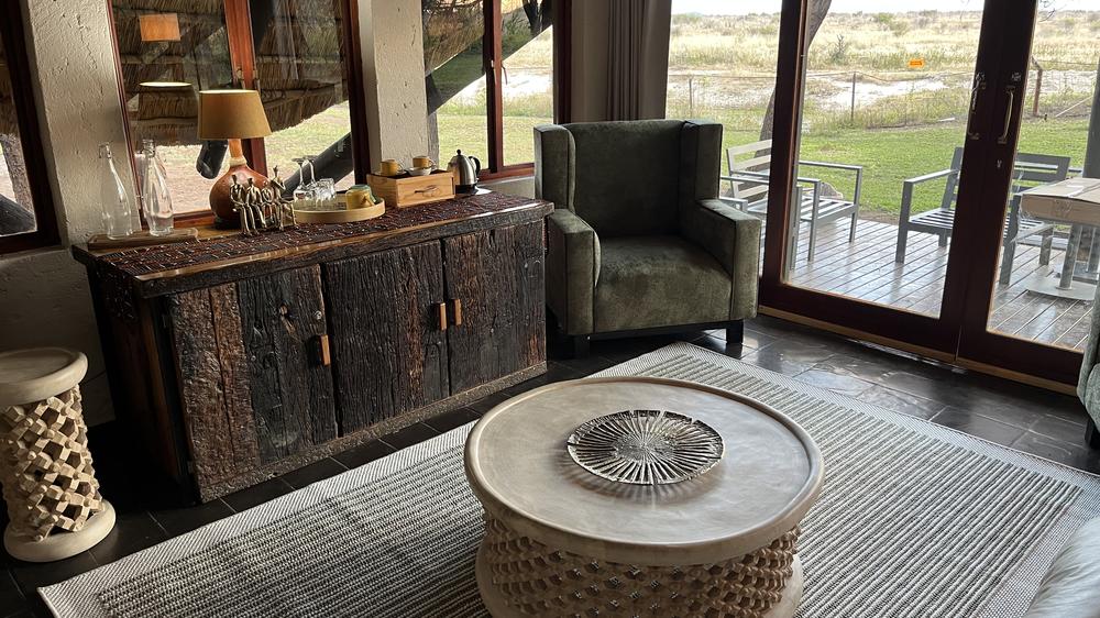 Tau Game Lodge