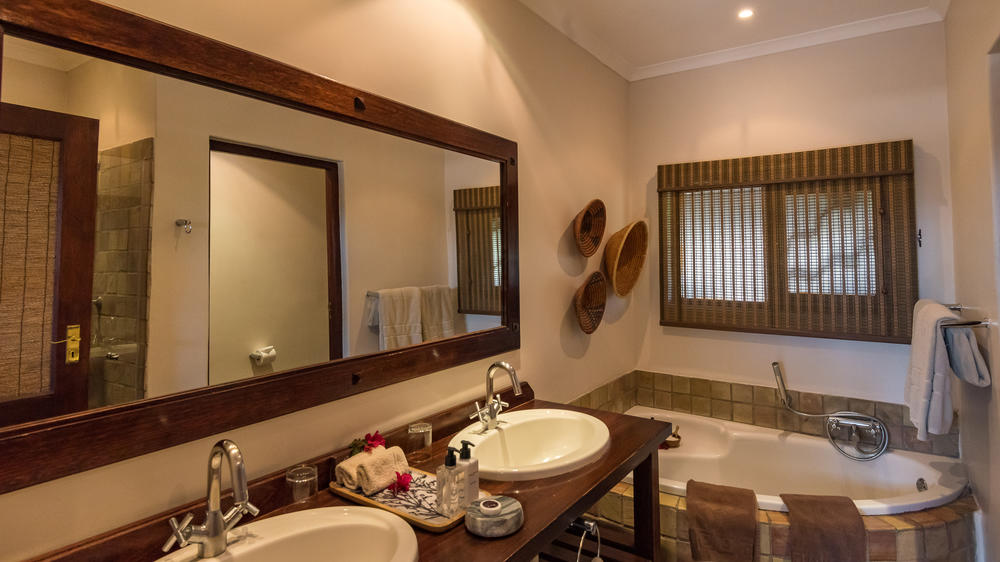 Inyati Game Lodge, Sabi Sand Nature Reserve