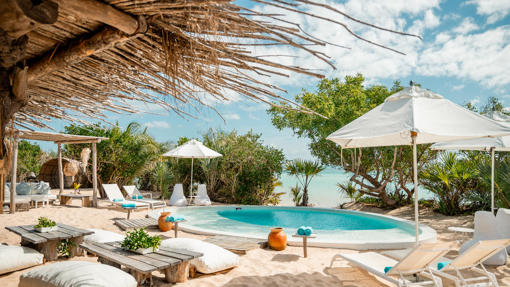 Azura Benguerra Island