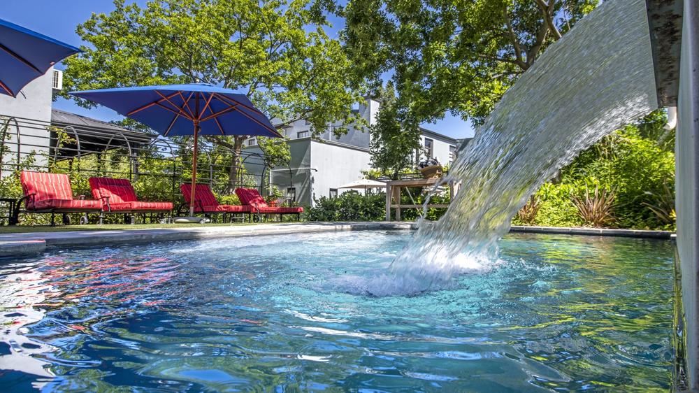 La Fontaine Boutique Hotel