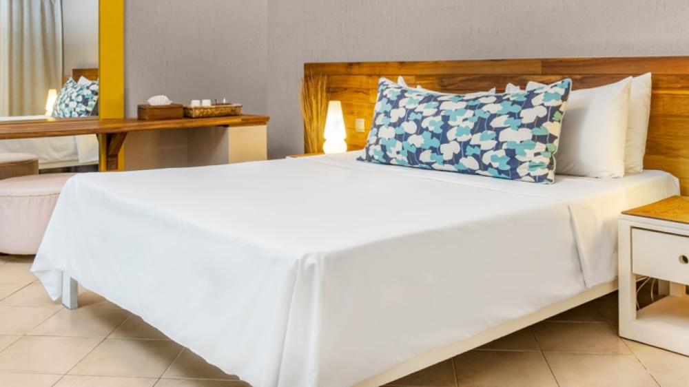 Friday Attitude Hotel 