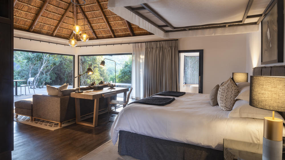 Eagles Crag at Shamwari Private Game Reserve