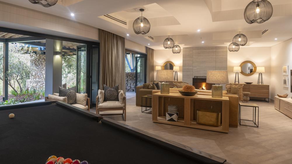 Eagles Crag at Shamwari Private Game Reserve