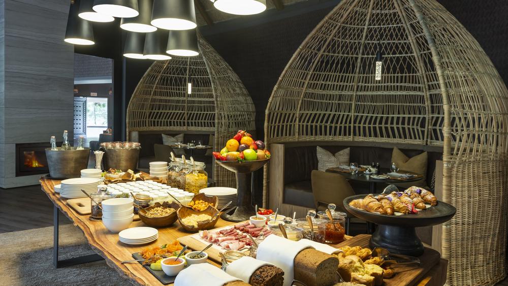 Eagles Crag at Shamwari Private Game Reserve