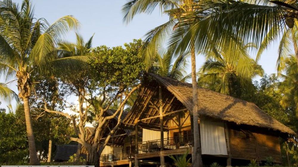 Pole Pole Bungalows
