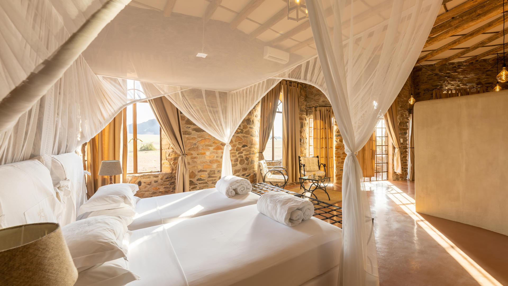 Le Mirage — Oasis room