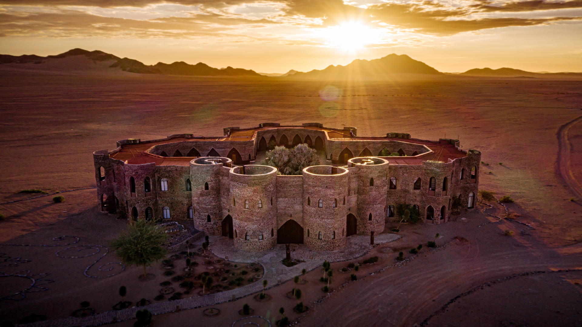 Le Mirage Resort & Spa