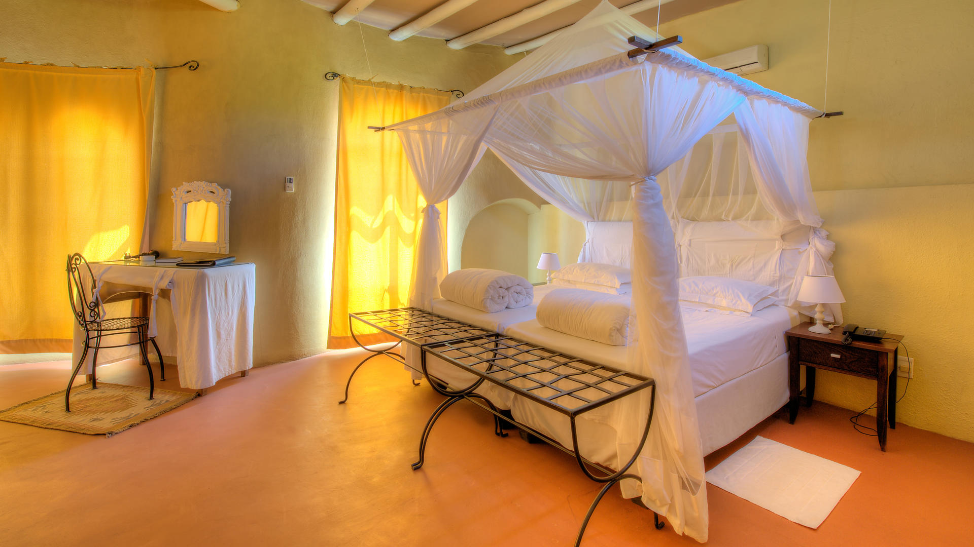 Le Mirage Resort & Spa — Camelthorn room