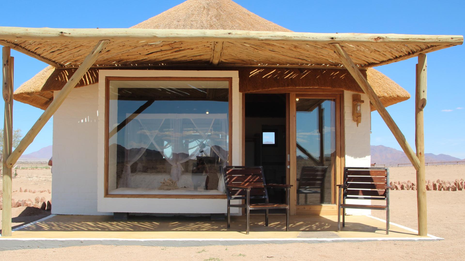 Desert Homestead — chalet exterior