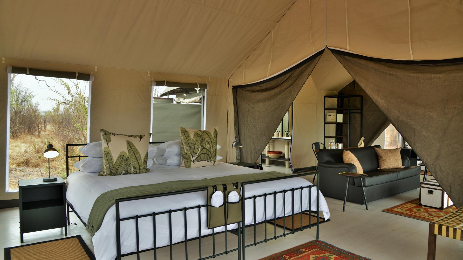Nogatsaa Pans Chobe Lodge