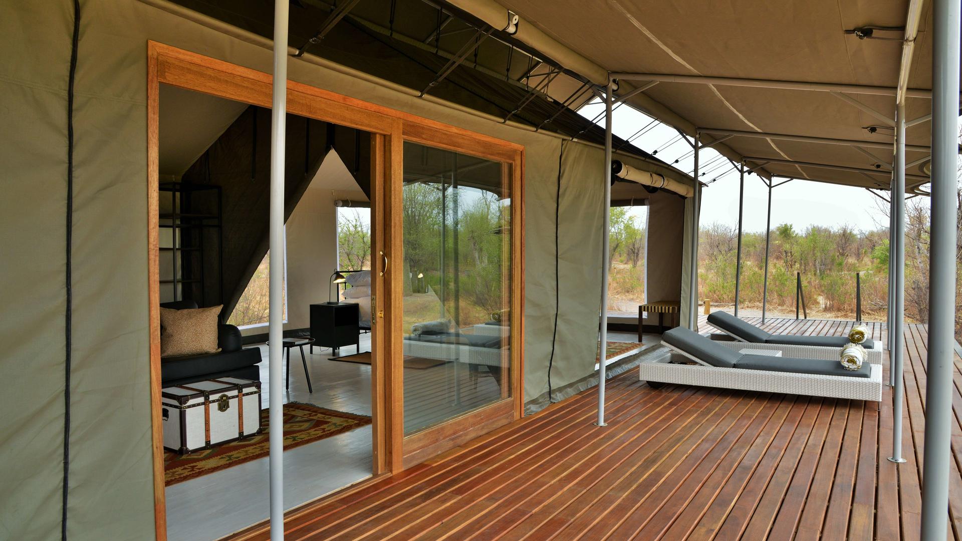 Nogatsaa Pans Chobe Lodge