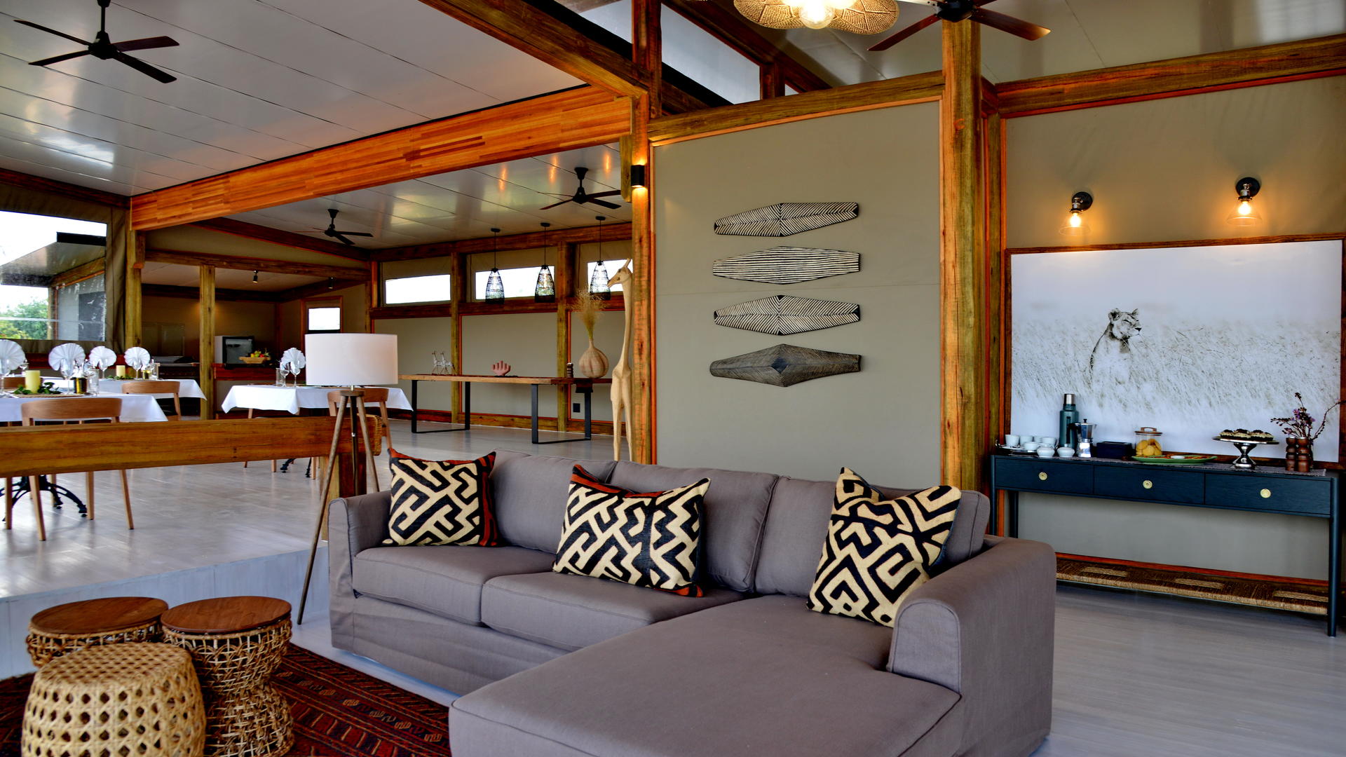 Nogatsaa Pans Chobe Lodge