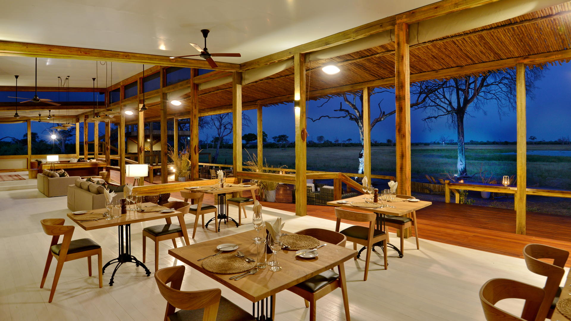 Nogatsaa Pans Chobe Lodge