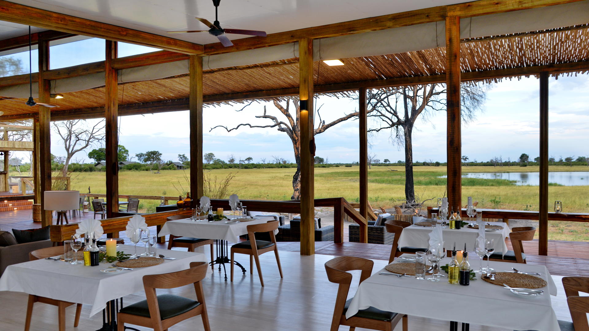 Nogatsaa Pans Chobe Lodge
