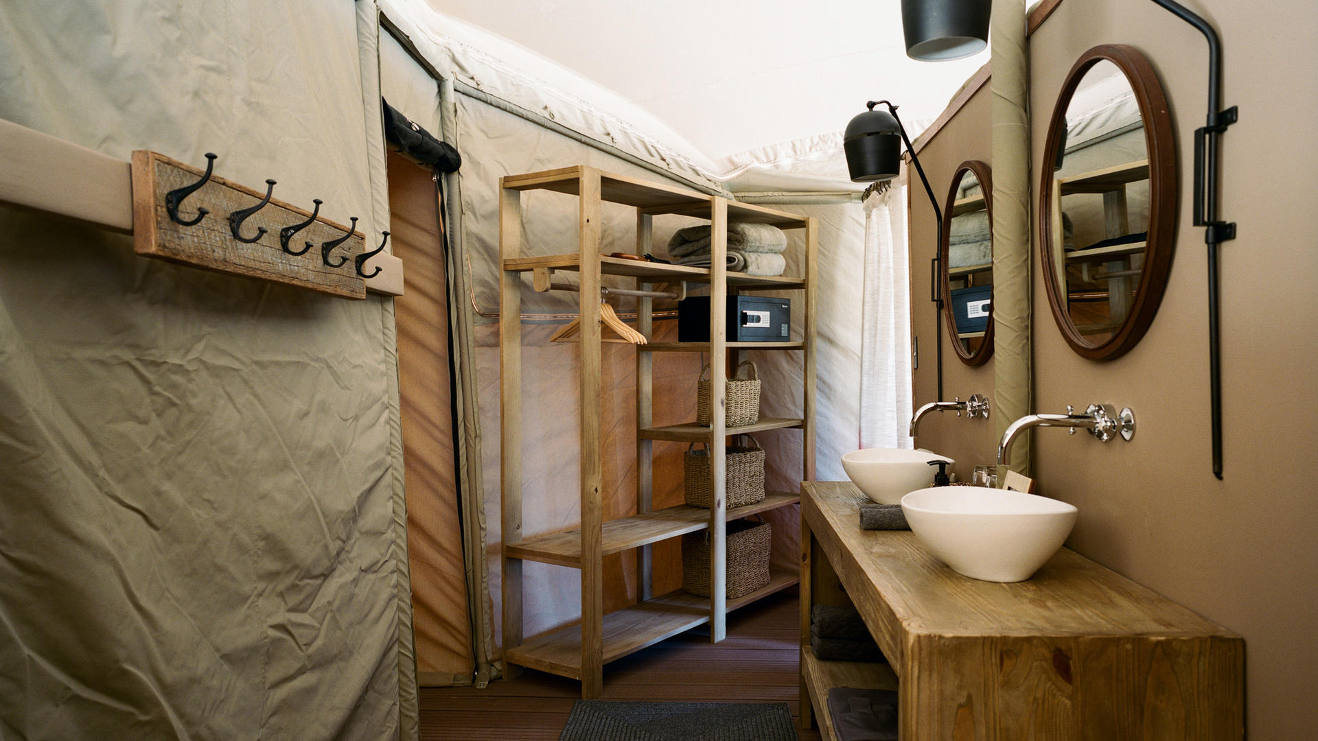 Hoanib Valley Camp — view 8