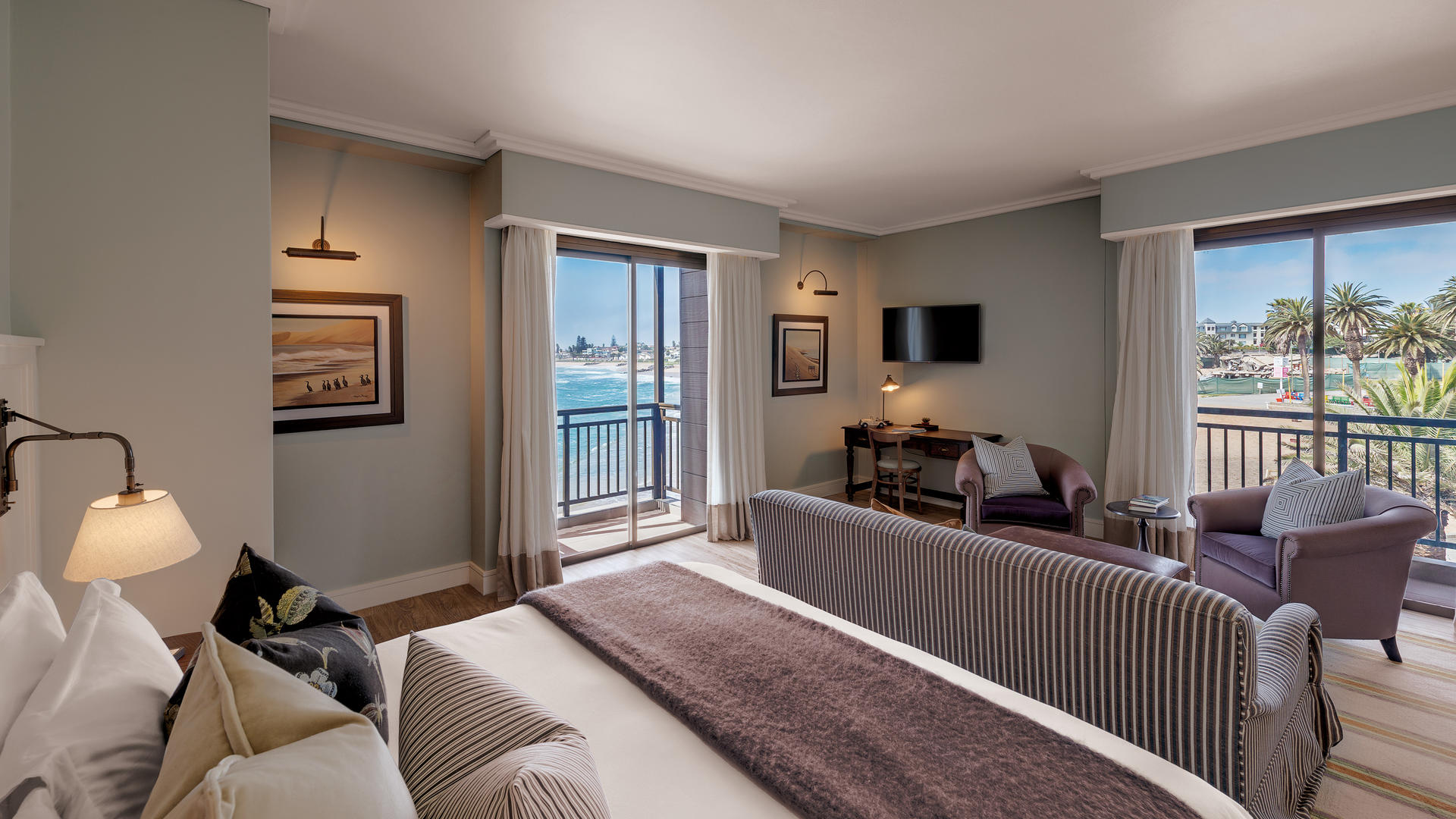 Junior Sea-Facing Suite