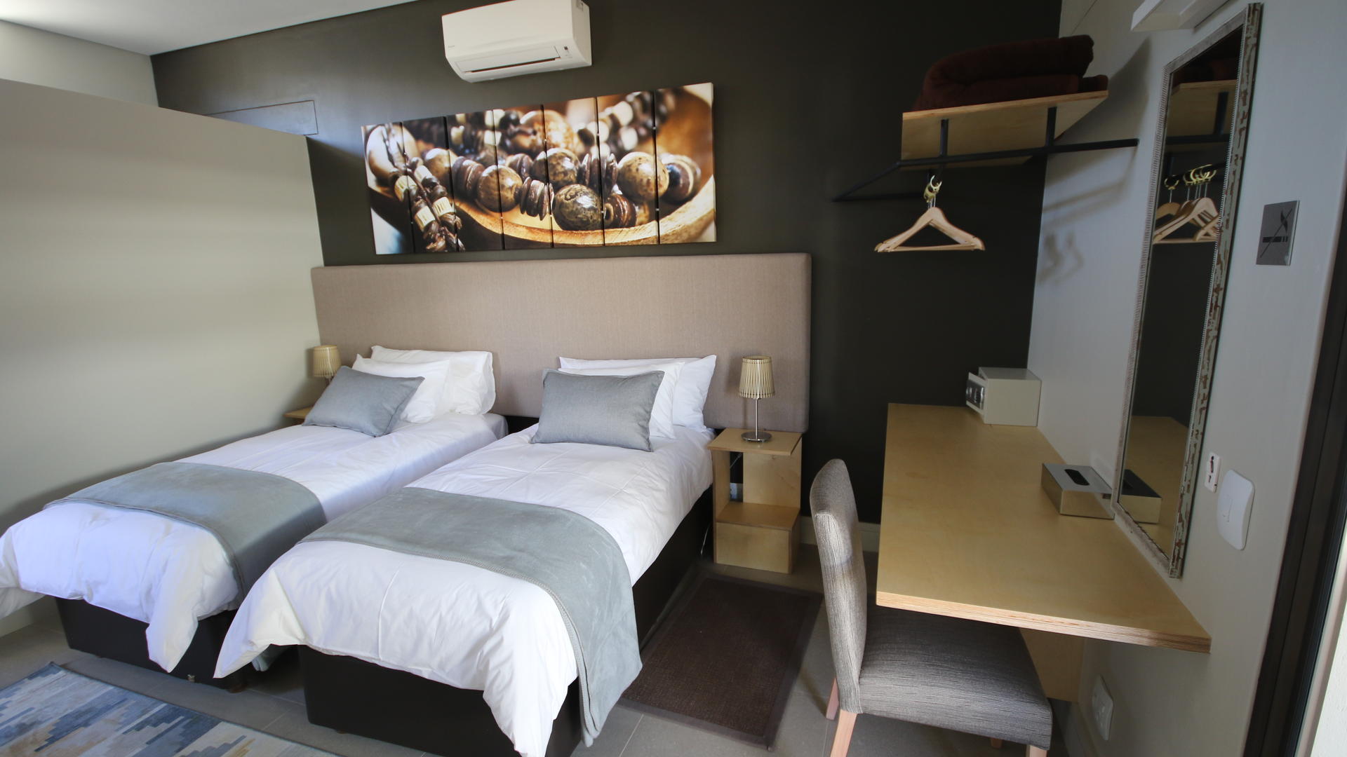 The Elegant Guesthouse — Suite