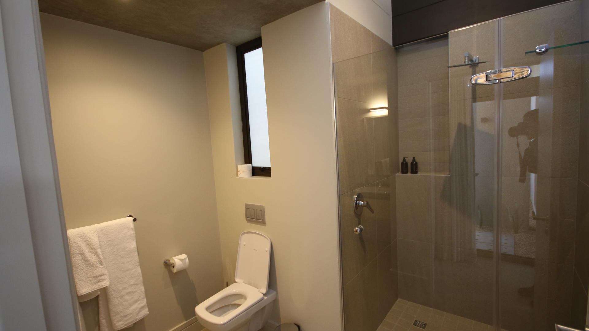 The Elegant Guesthouse — view 3